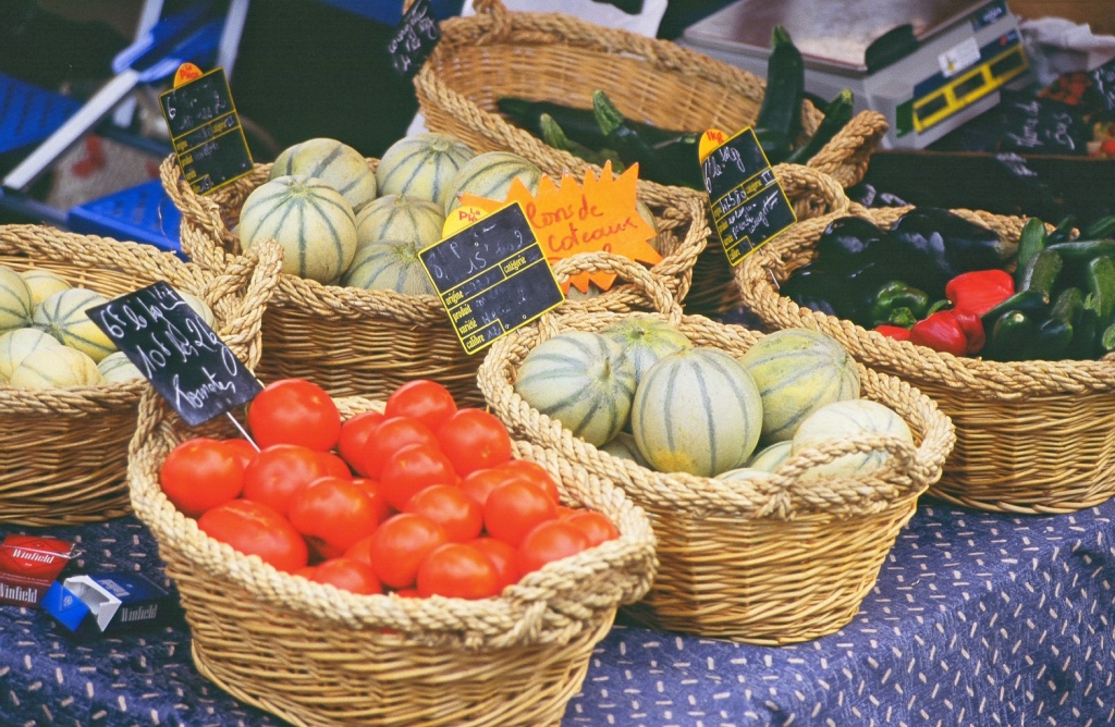 Marché de Laroque Timbaut